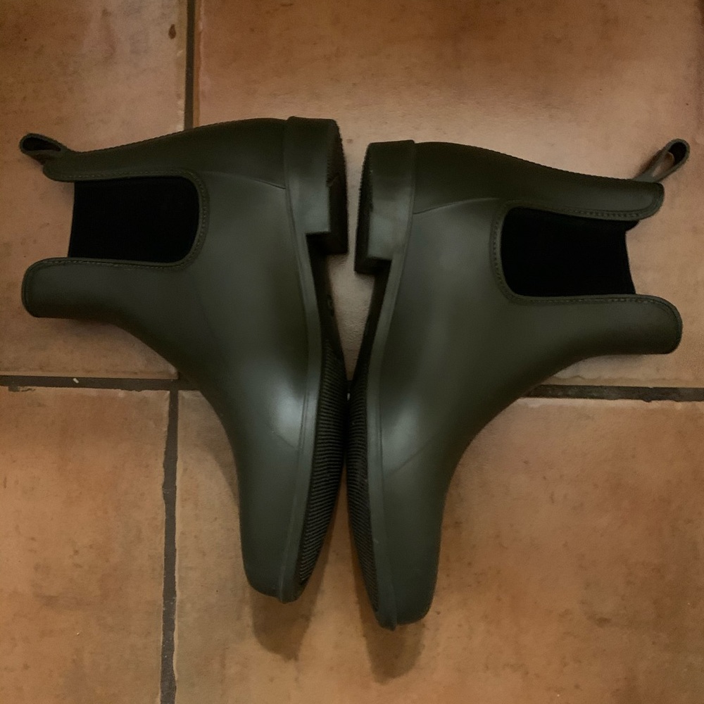 Target rain booties